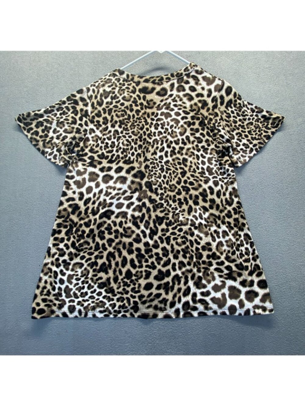 Ellen Tracy Women's Blouse Size M Animal Print Short Sleeve,Pullover Stretch - Picture 2 of 7